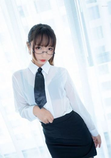张柏芝三级未删减版