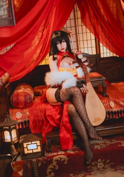 《钢铁魔女》