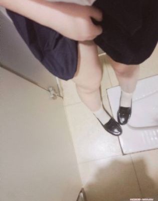 女女互慰吃奶互揉免费软件